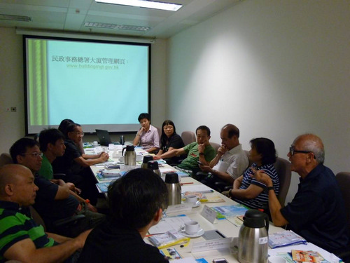 Briefing on Owners' Corporation　(25 June 2013)