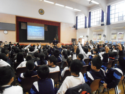 Publicity of Fire Safety cum Fire Drills in School (13 Decemmber 2013)
