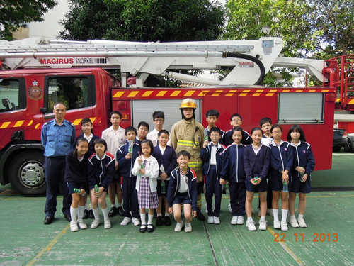 Visit to Fire Stations　(21,25 October 2013 and 1,8,15,22 November 2013)