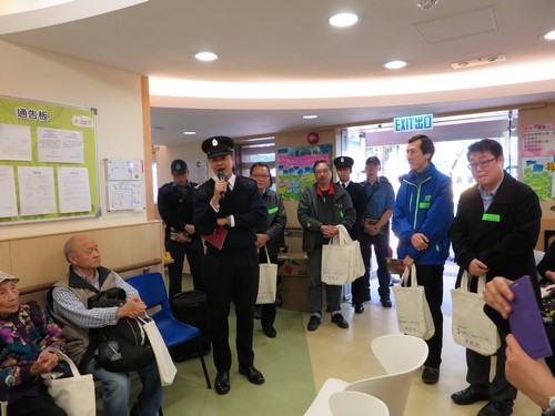 Visit to Kwai Tsing District “3-nil” Buildings and Elderly Centre (16 January 2018)